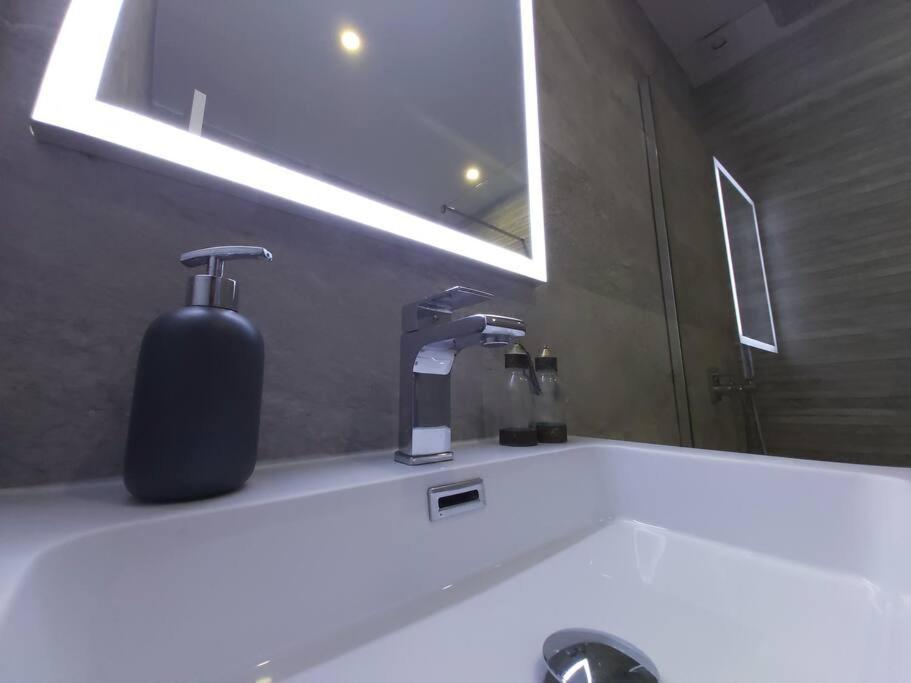 Luminoso Apartamento En El Centro, Con Mucho Arte Séville Extérieur photo